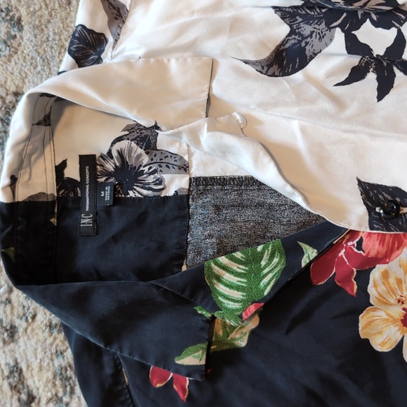 INC Shirt long sleeve button Half black half white flower print - Picture 2 of 4